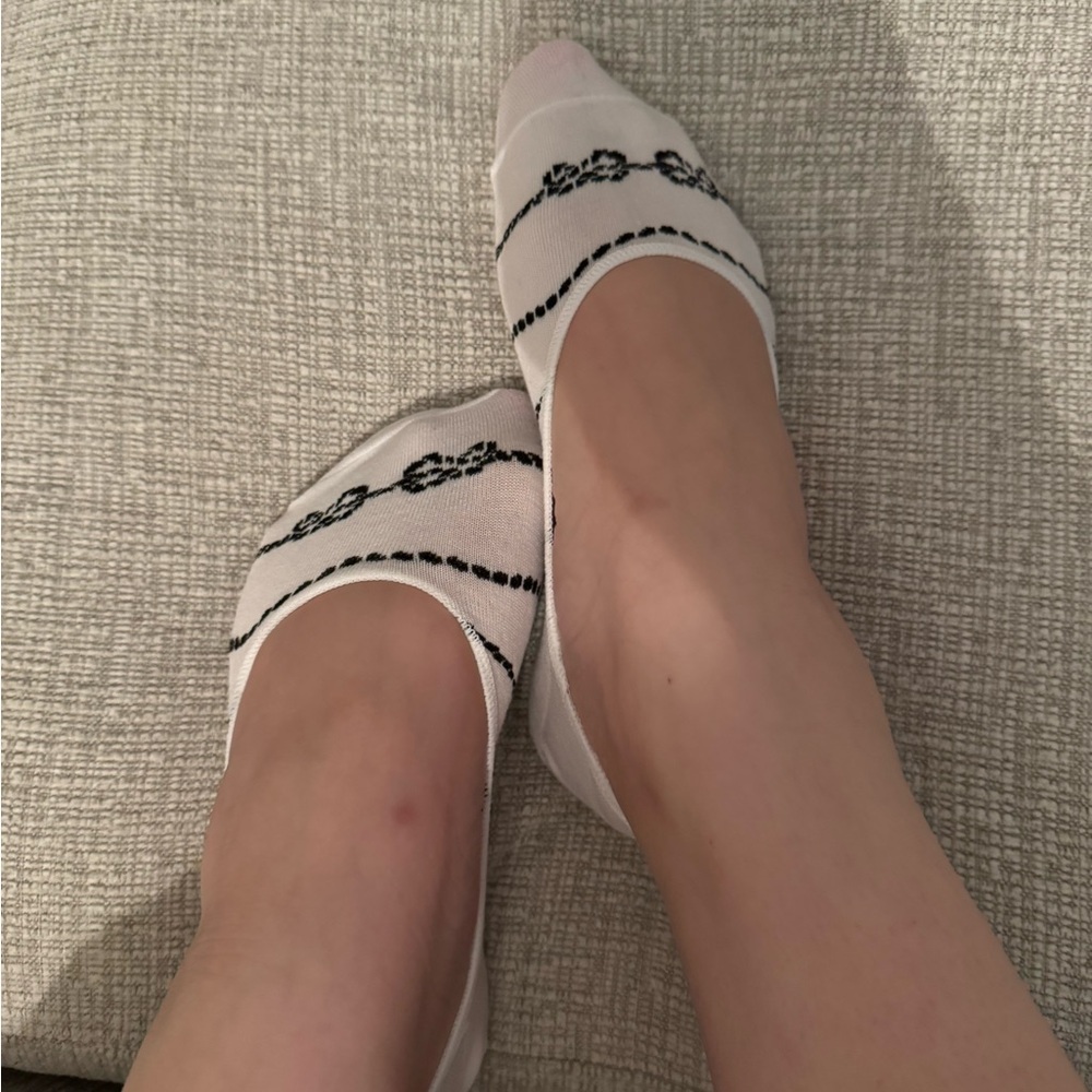 White No-Show Socks with Black Bow Design